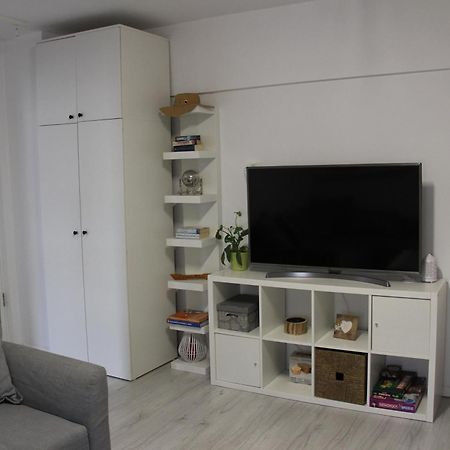 Ultracentral Lovely Place -Your Home Away From Home Bukares Bagian luar foto